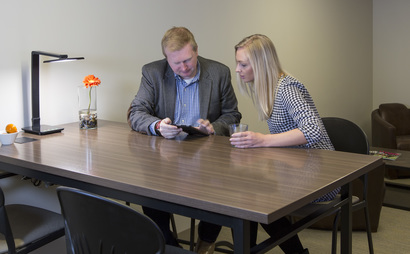 Meetup room for up to 6 Meetup room for up to 6