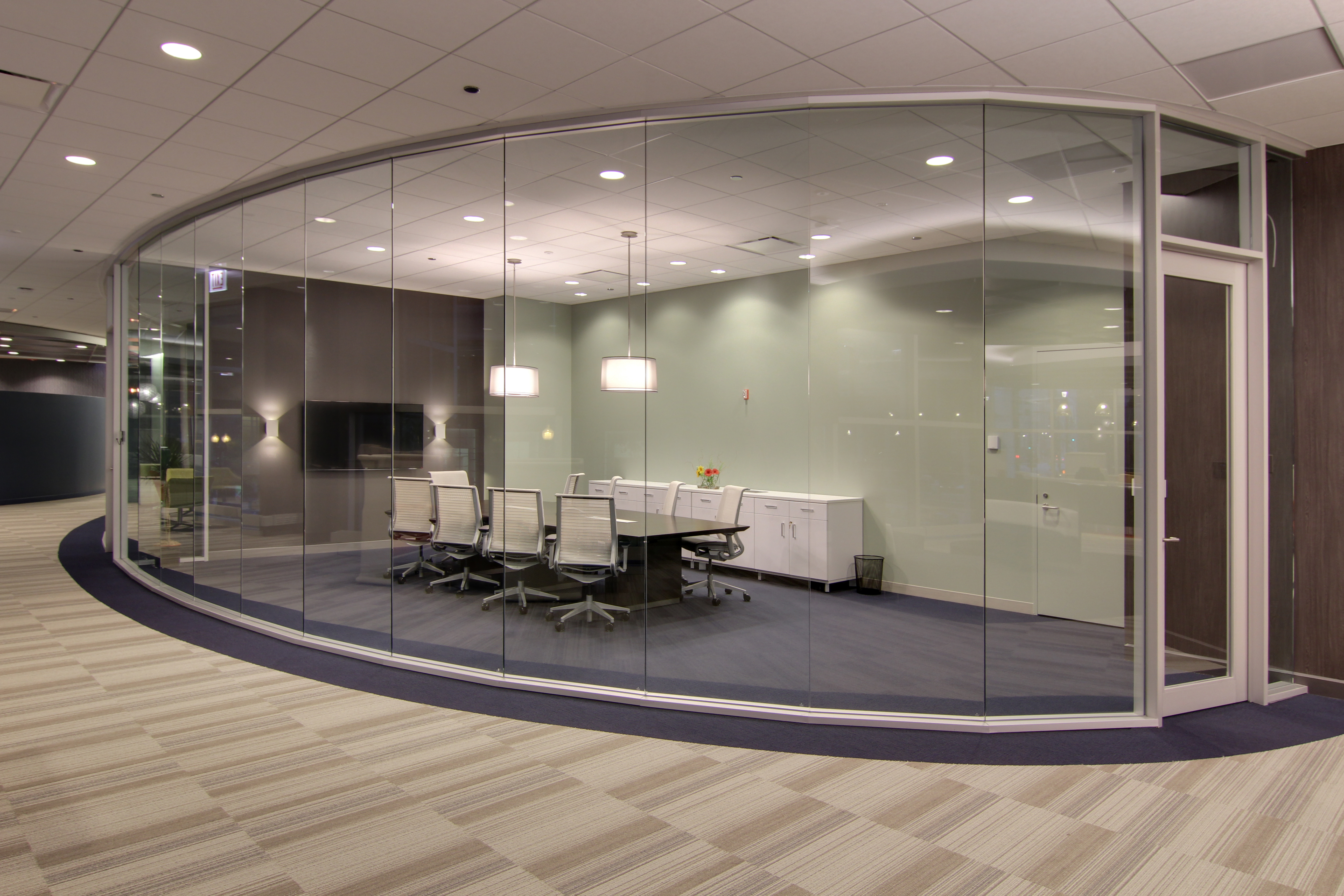 Meetup room for up to 10 Meetup room for up to 10