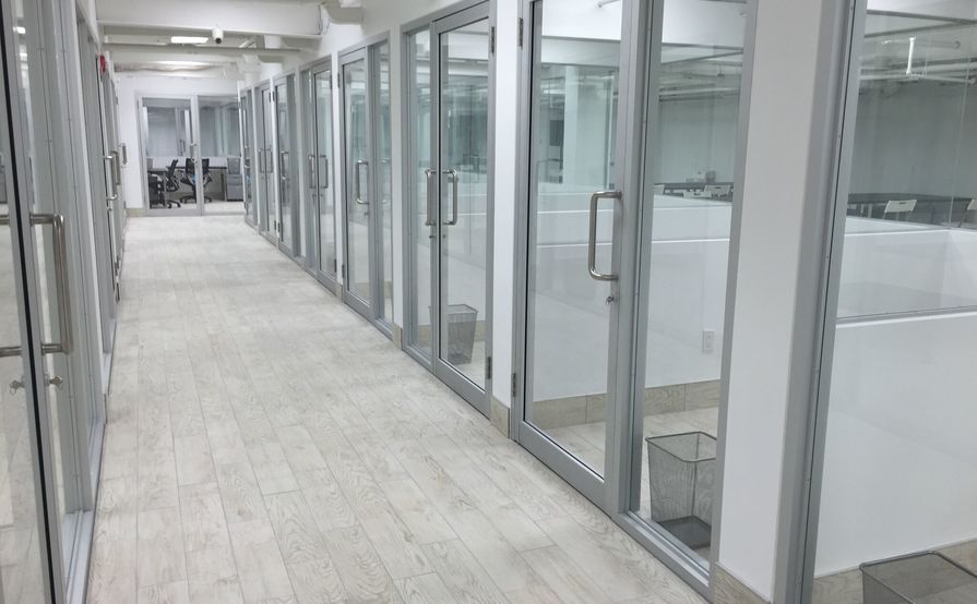 Private Glass Office Private Glass Office