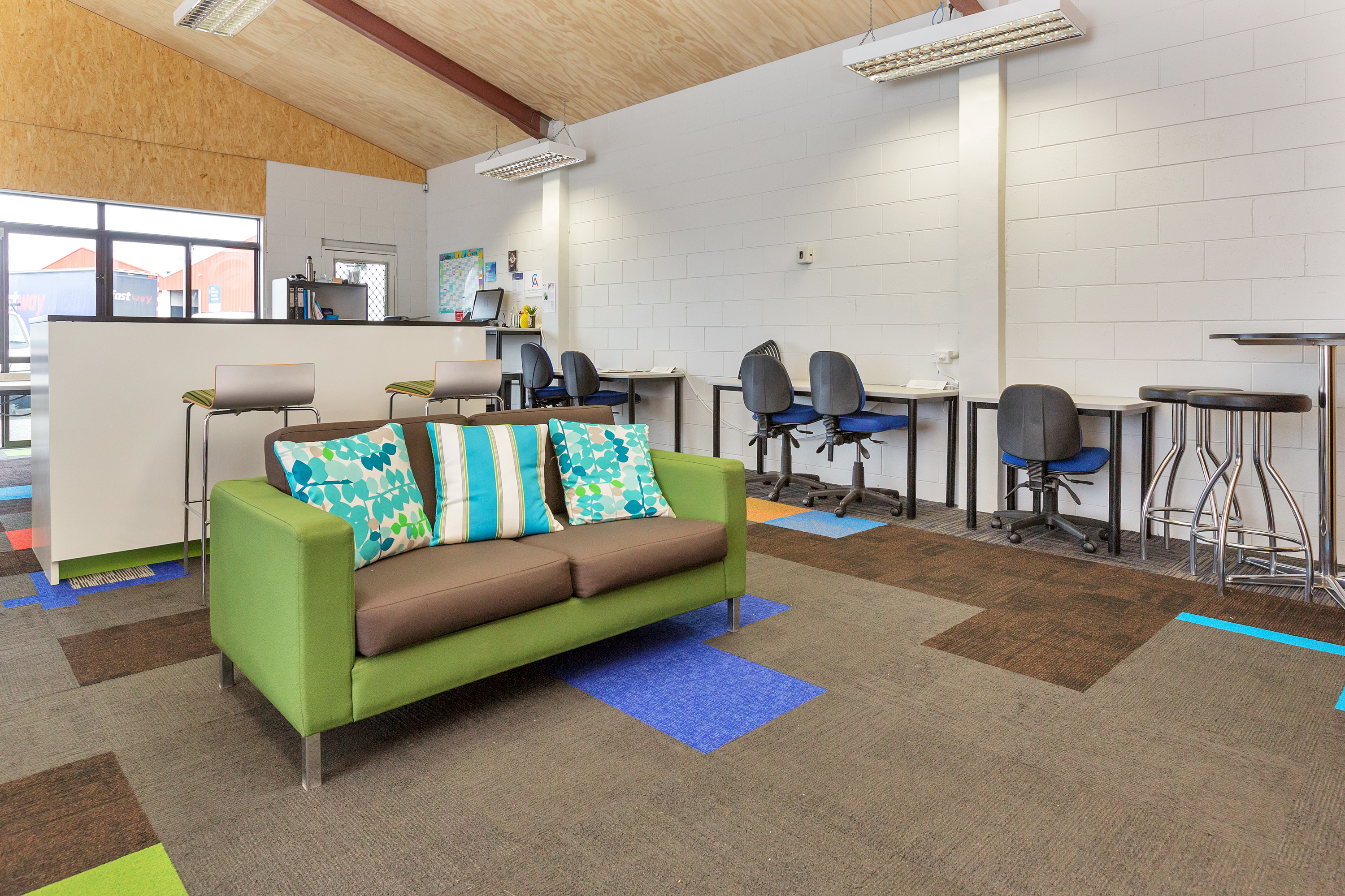 Workspace Desks Near Me