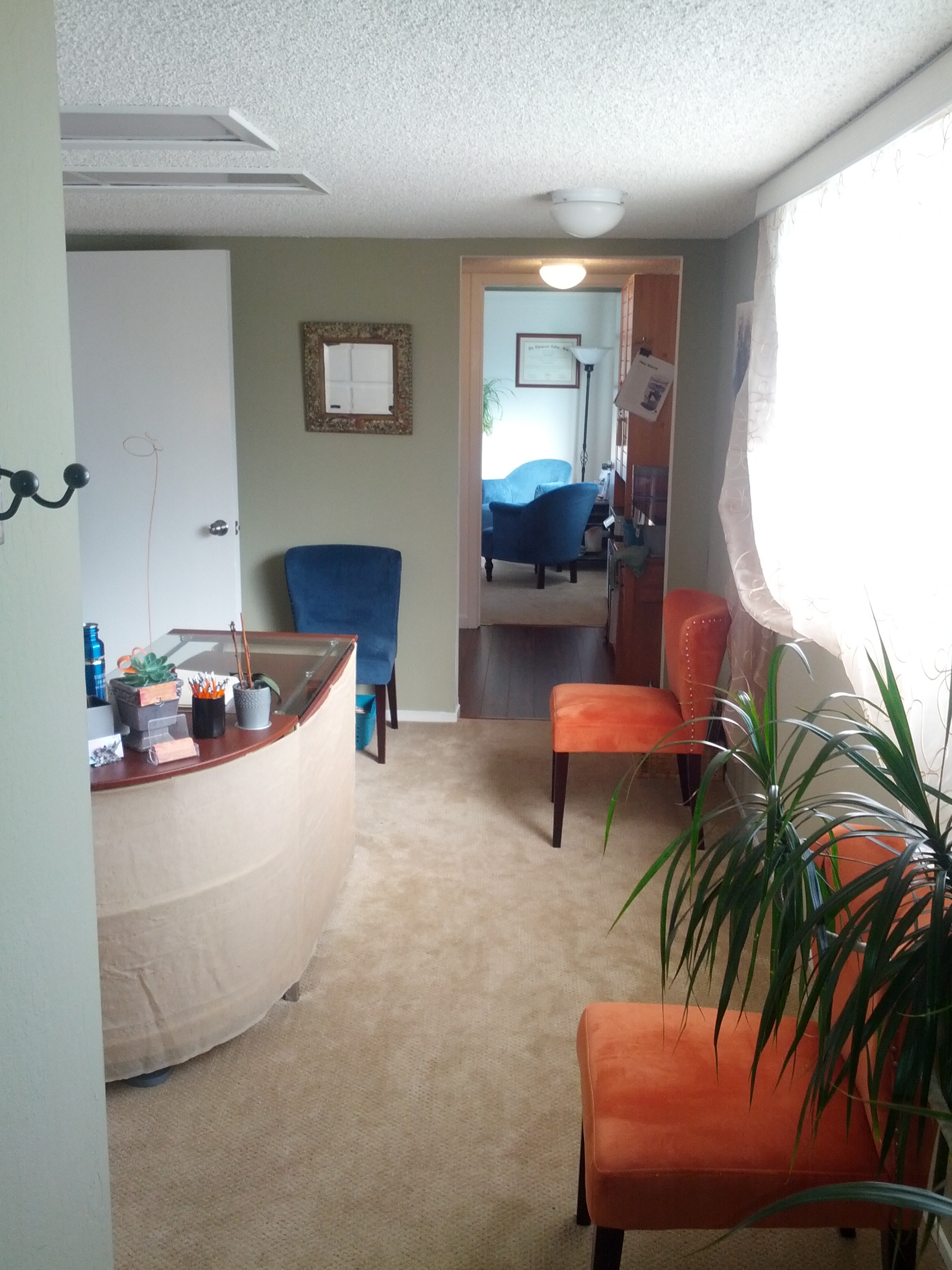 Private room for therapeutic services, join a fabulous team of women healers Private room for therapeutic services, join a fabulous team of women healers