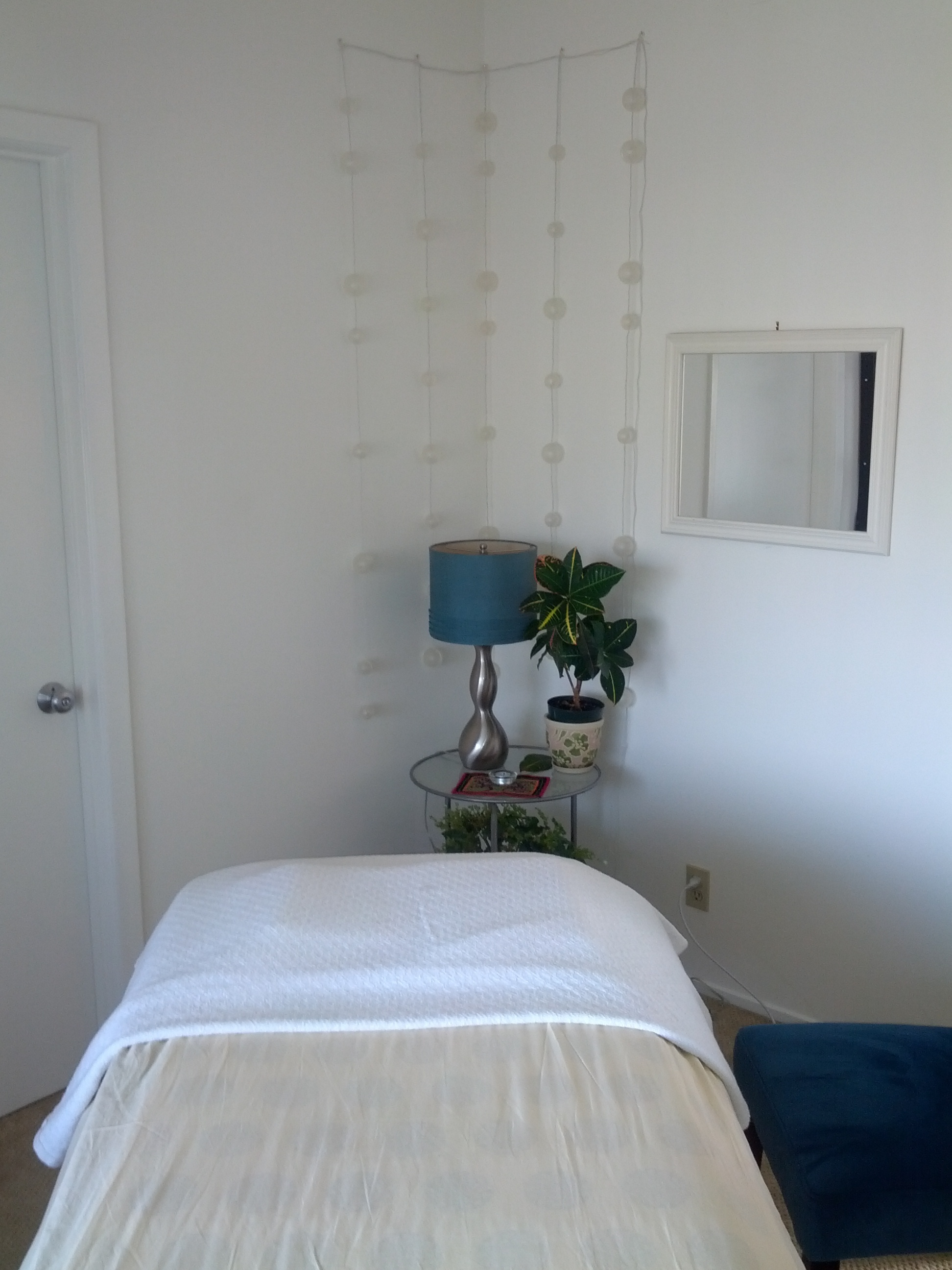 Private room for therapeutic services, join a fabulous team of women healers Private room for therapeutic services, join a fabulous team of women healers