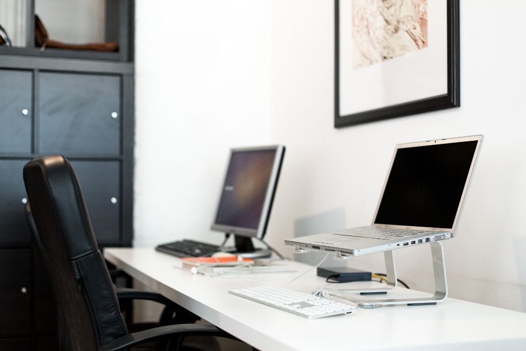 Desk spaces in creative secure studio