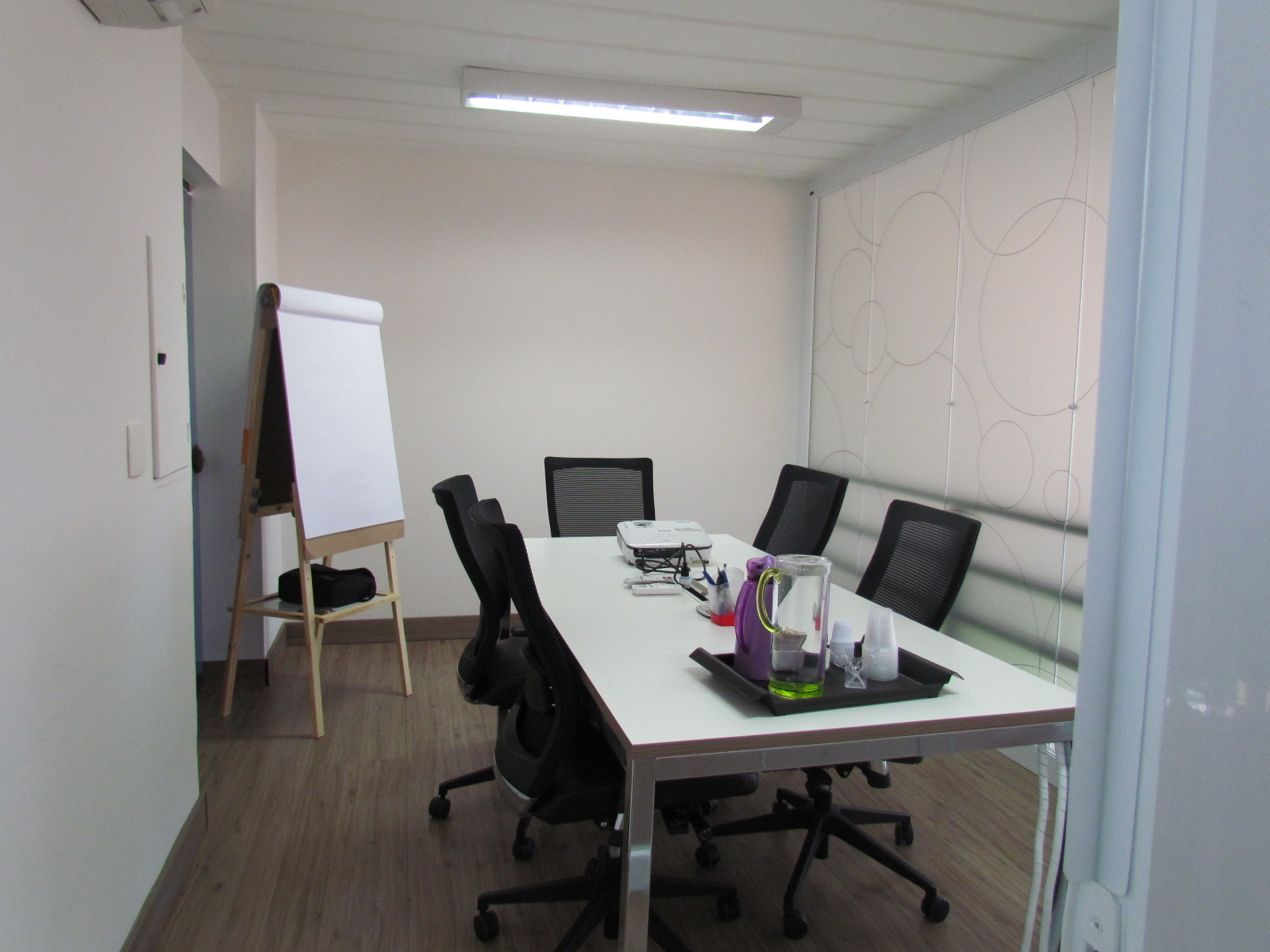 Coworking space and meeting rooms
