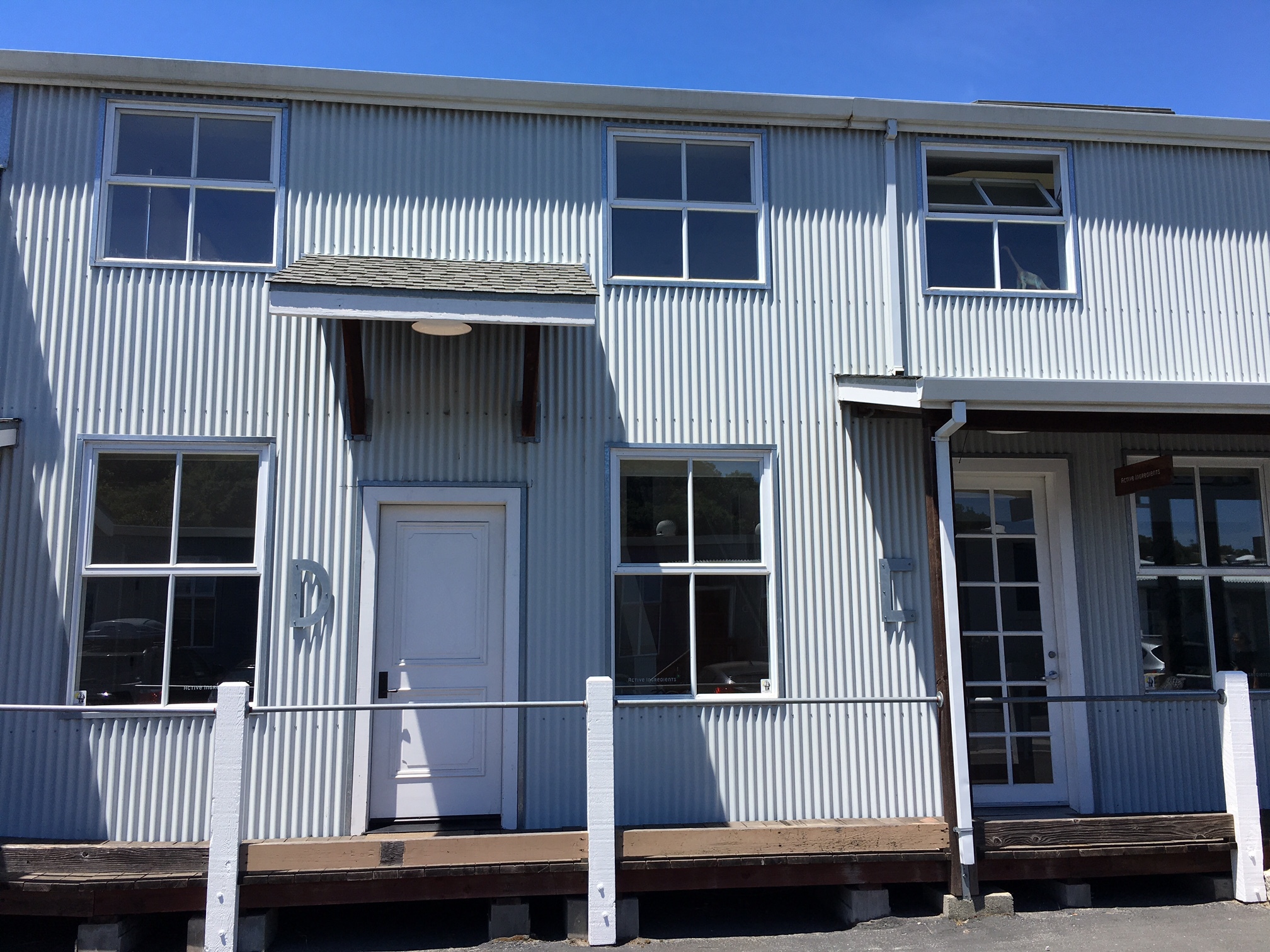 Desks available for rent in beautiful creative studio space 