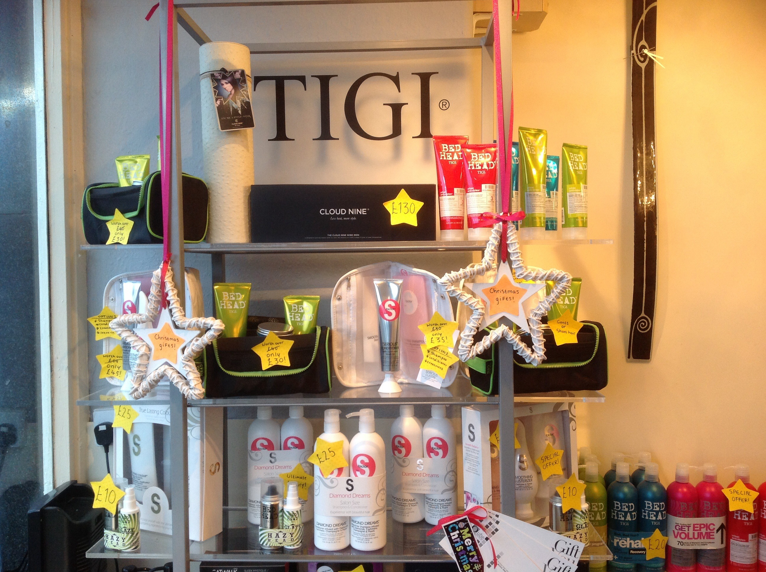 Self employed salon space available to rent chairs for 2 new stylists . Self employed salon space available to rent chairs for 2 new stylists .