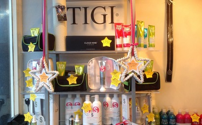 Self employed salon space available to rent chairs for 2 new stylists .