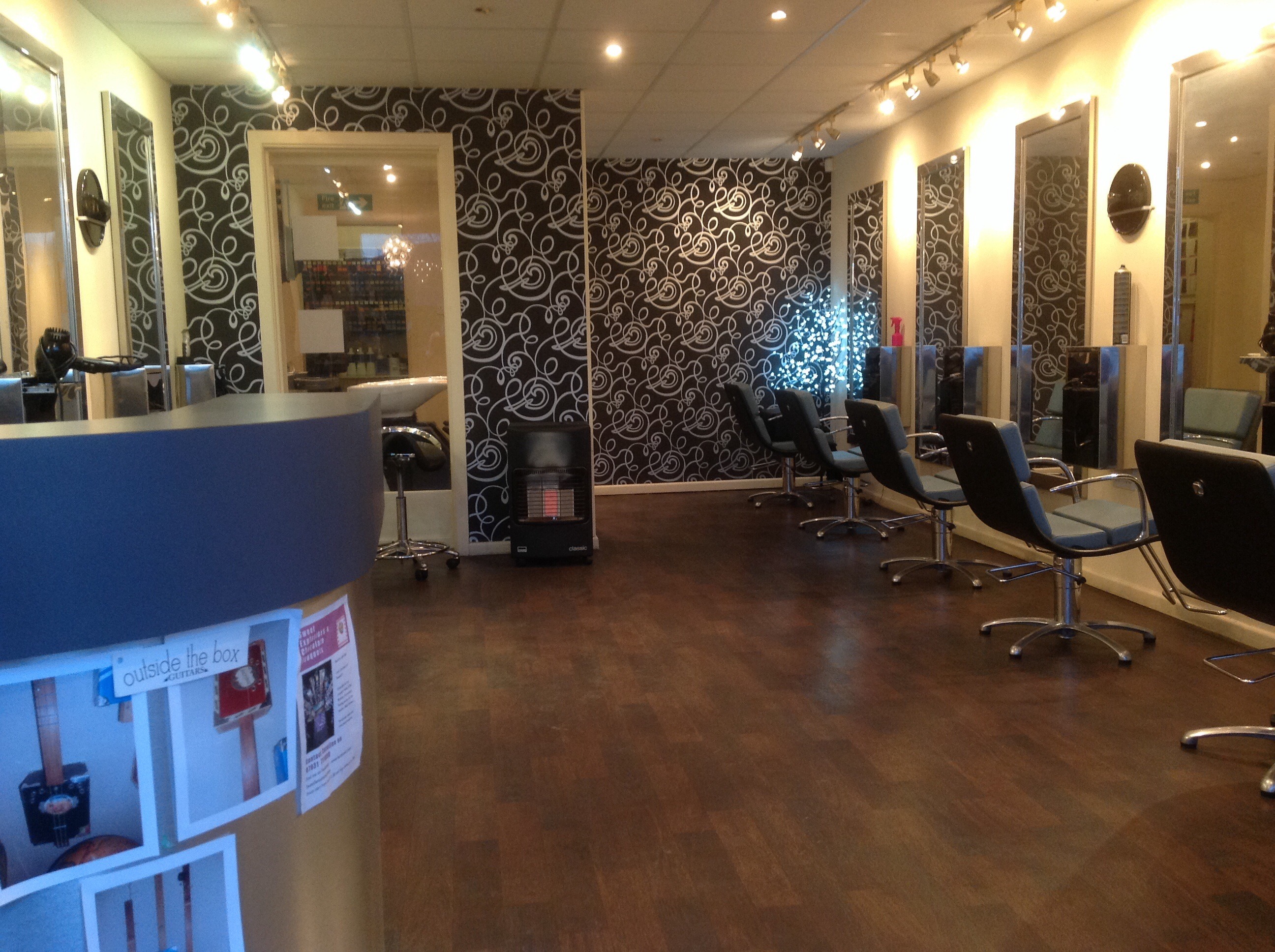 Self employed salon space available to rent chairs for 2 ...