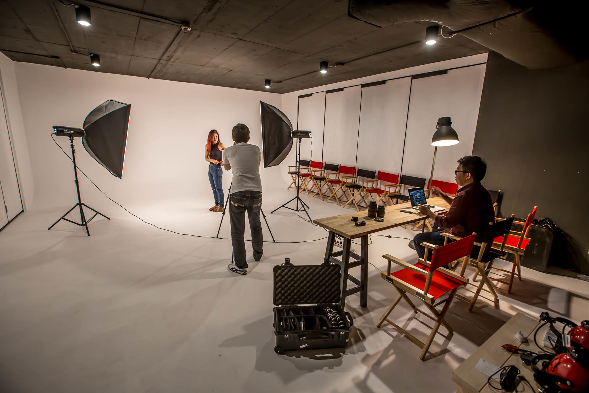 Photo Studio | Desks Near Me