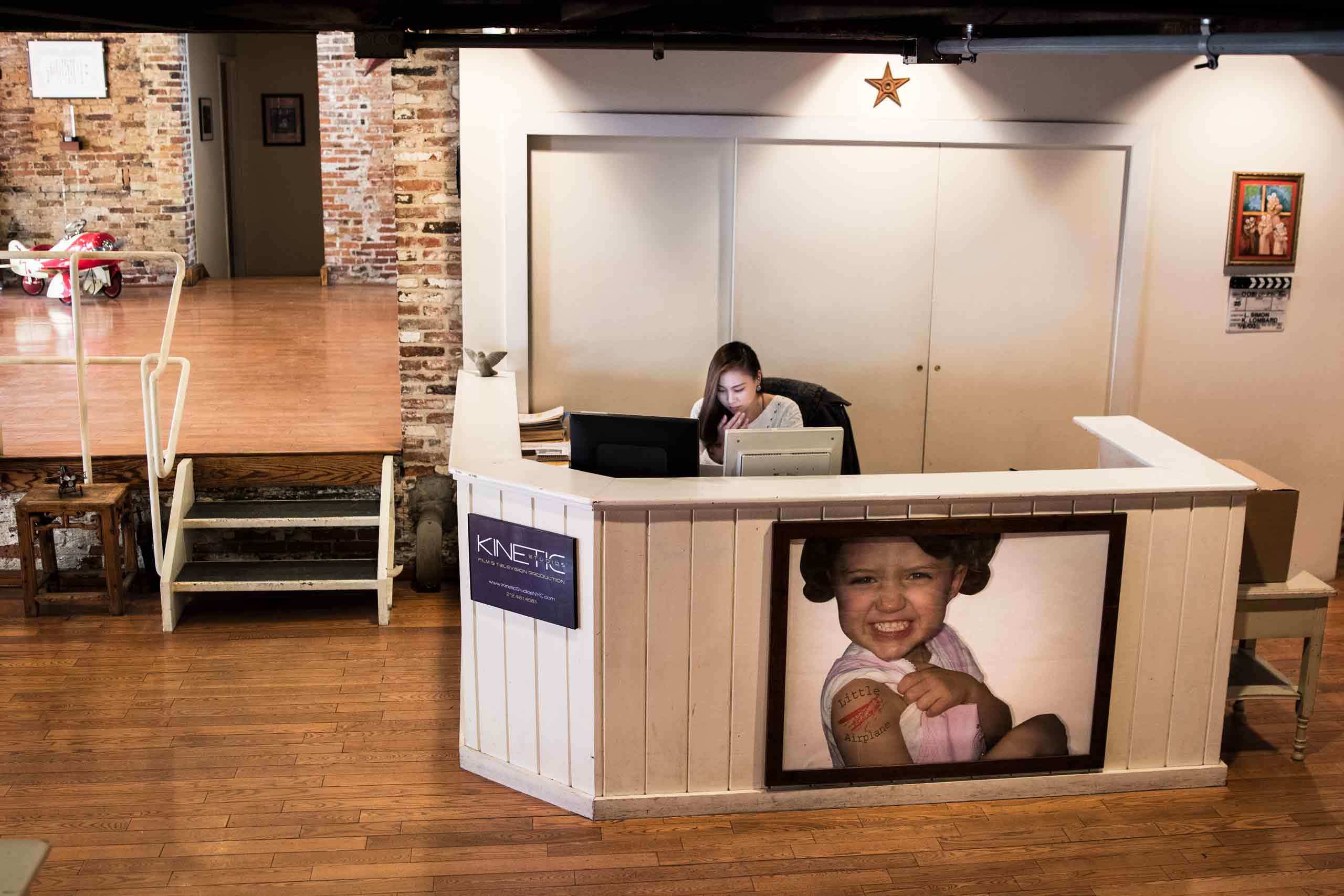OFFICE SPACE AVAILABLE IN UNIQUE MANHATTAN CREATIVE STUDIO - ONE YEAR LEASE MINIMUM [REDUCED ...