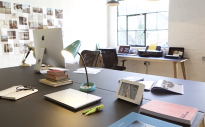 2 desks available in chilled out studio 2 desks available in chilled out studio