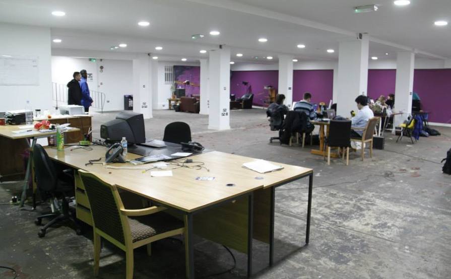 Desk Space to rent in E1! Desk Space to rent in E1!