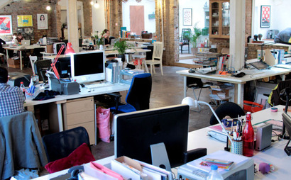 Shared desk in East London Shared desk in East London