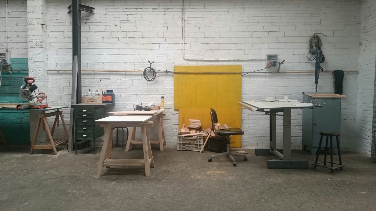 Desk in the makers workshop Desk in the makers workshop