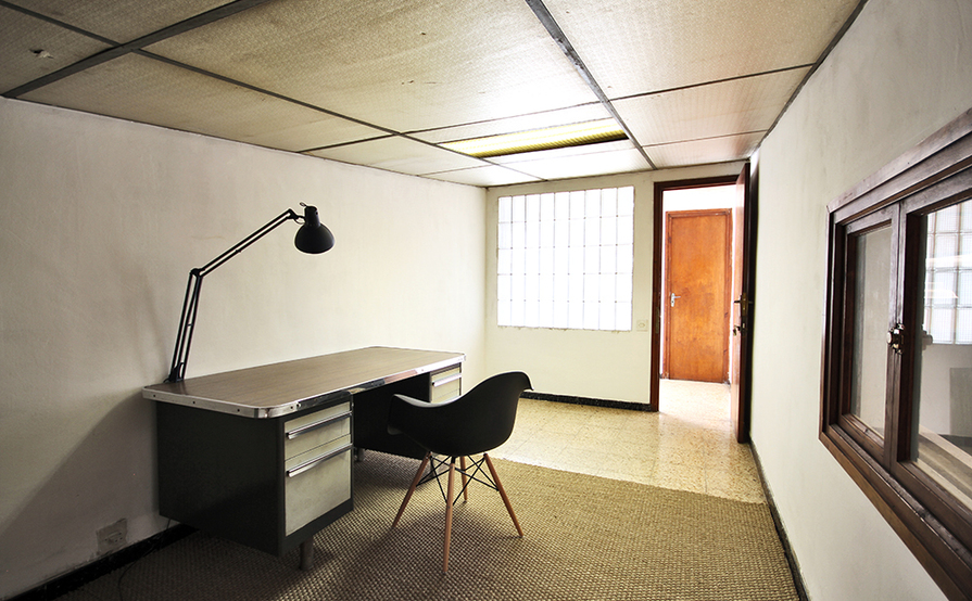 Dedicated office for artists, designers and architects Dedicated office for artists, designers and architects