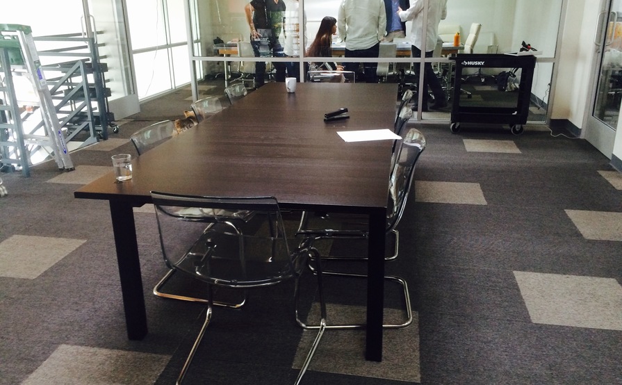 1-person Coworking Space 1-person Coworking Space