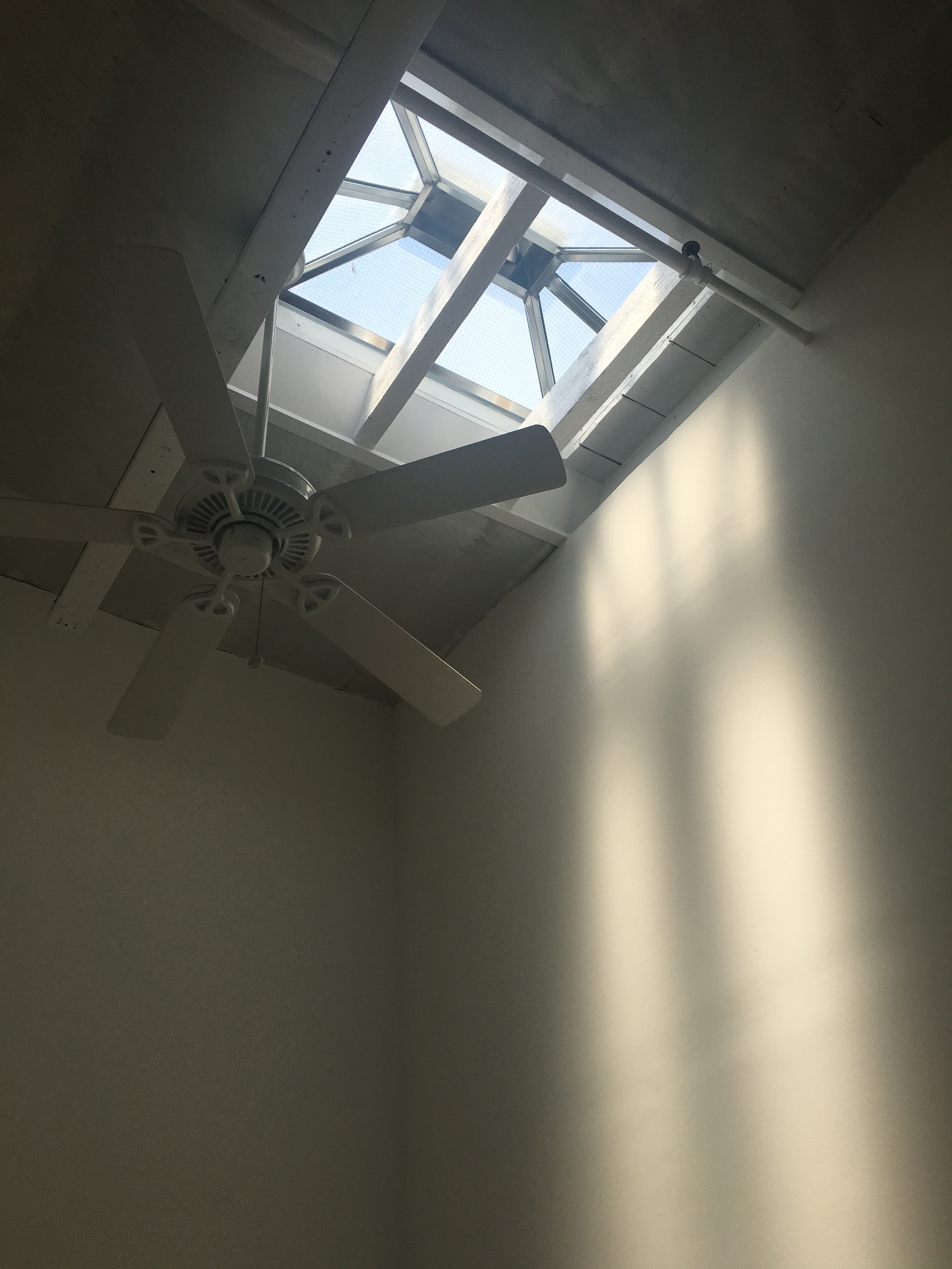 Light-Filled Private Office Space With Fios & Amenities! Light-Filled Private Office Space With Fios & Amenities!