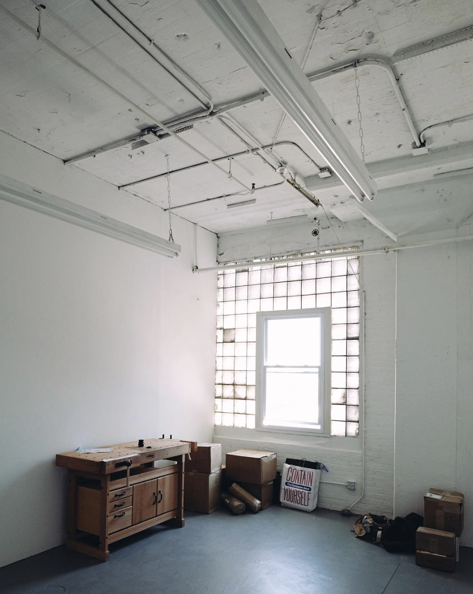 Light & Airy Art Studio With WiFi & Amenities! Light & Airy Art Studio With WiFi & Amenities!