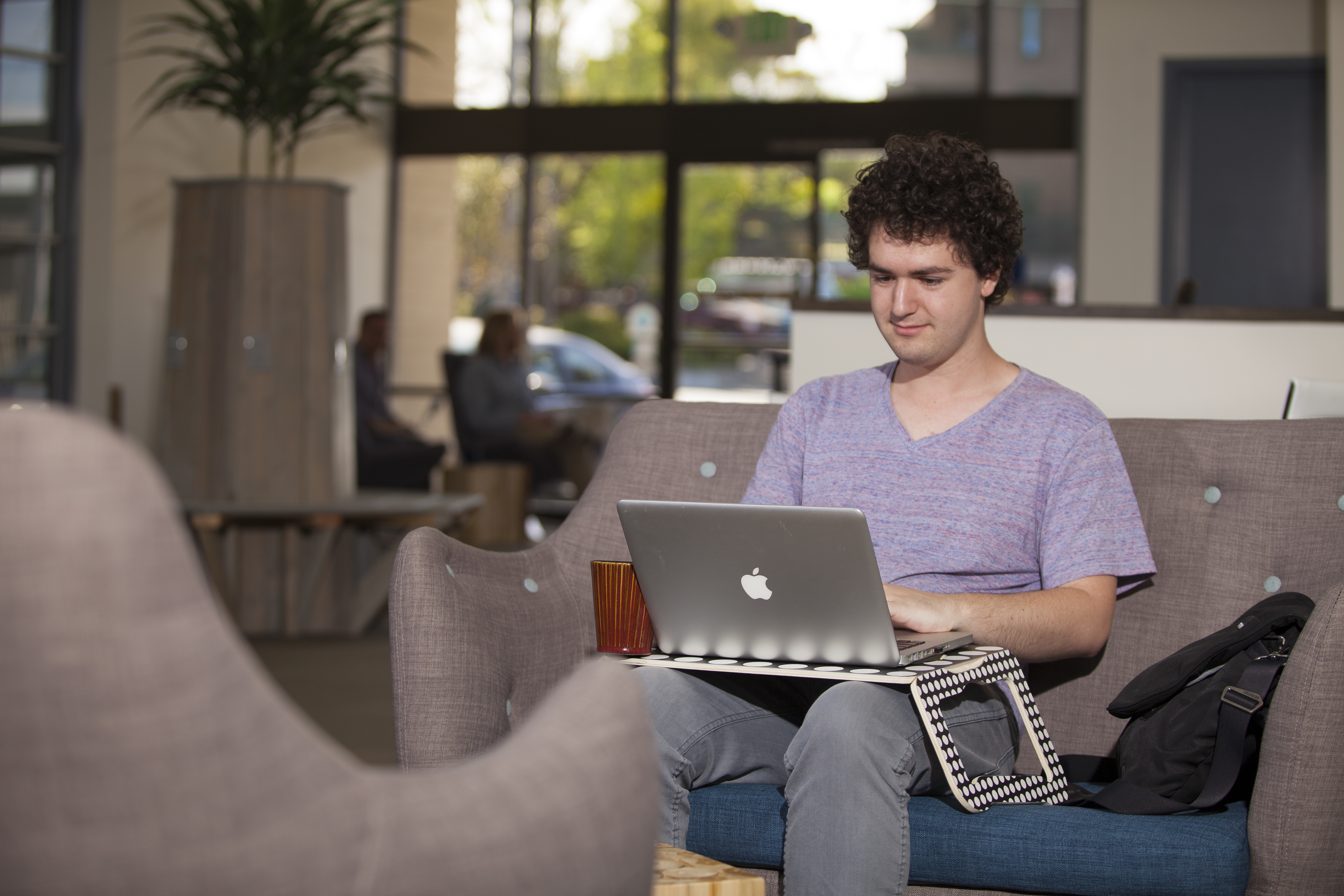 Café Workstations Available Café Workstations Available