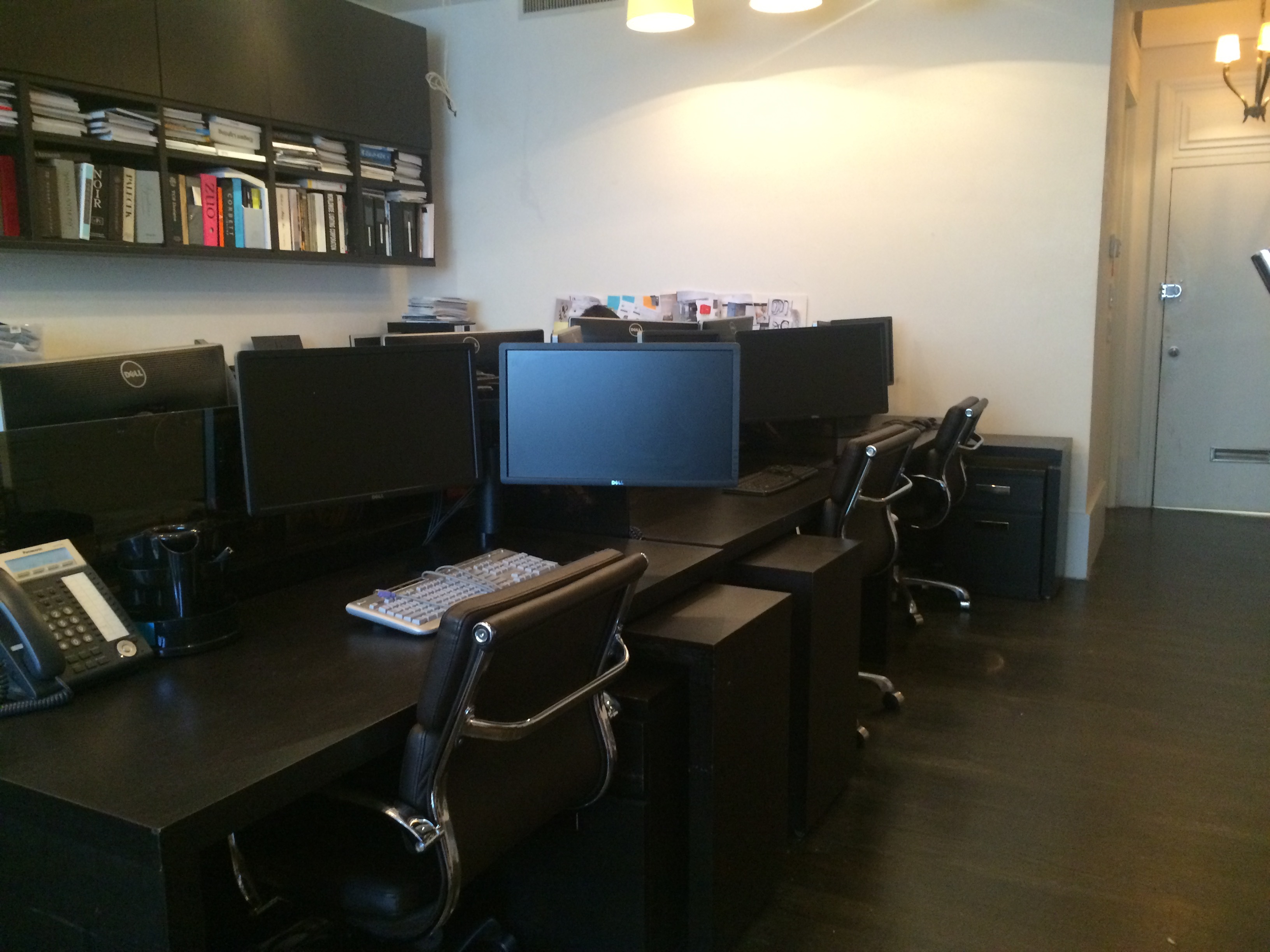 Large desks with Dual Monitor