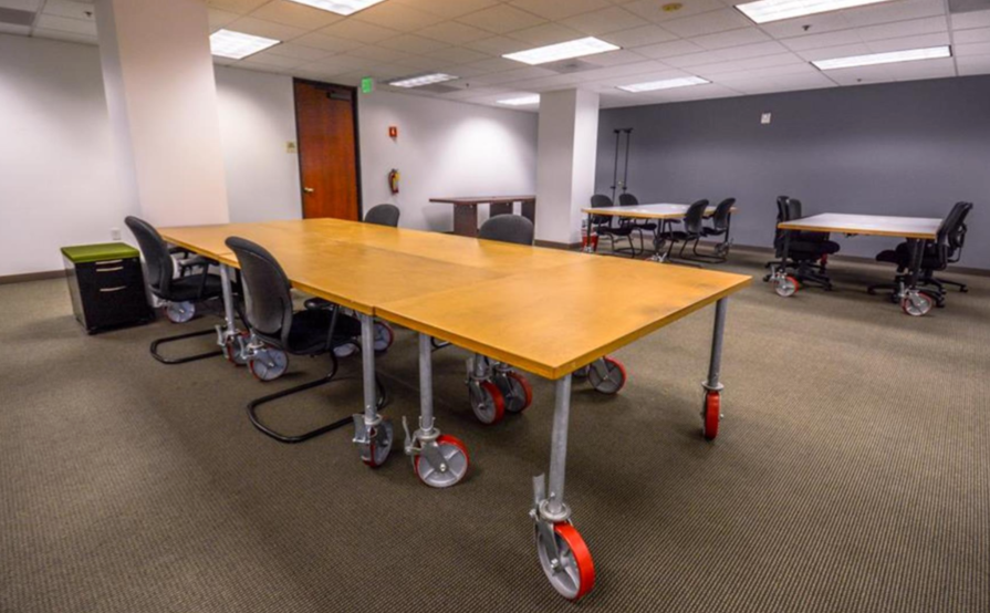 Low Cost Dedicated Desks For Rent In Oakland Coworking Space Low Cost Dedicated Desks For Rent In Oakland Coworking Space