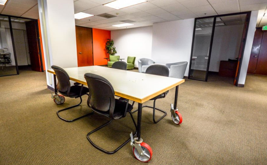 Low Cost Dedicated Desks For Rent In Oakland Coworking Space Low Cost Dedicated Desks For Rent In Oakland Coworking Space