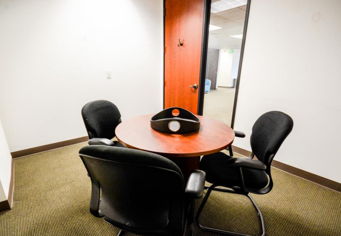 Low Cost Dedicated Desks For Rent In Oakland Coworking Space Low Cost Dedicated Desks For Rent In Oakland Coworking Space