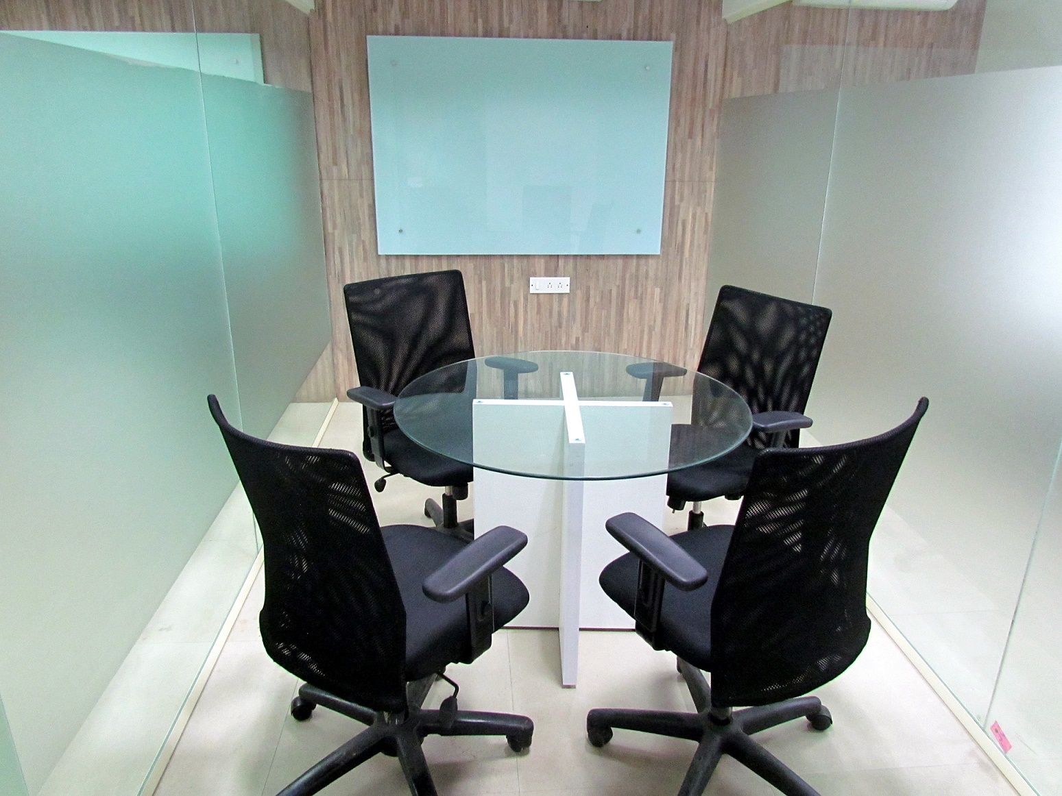 GreenBubbles - Meeting Room