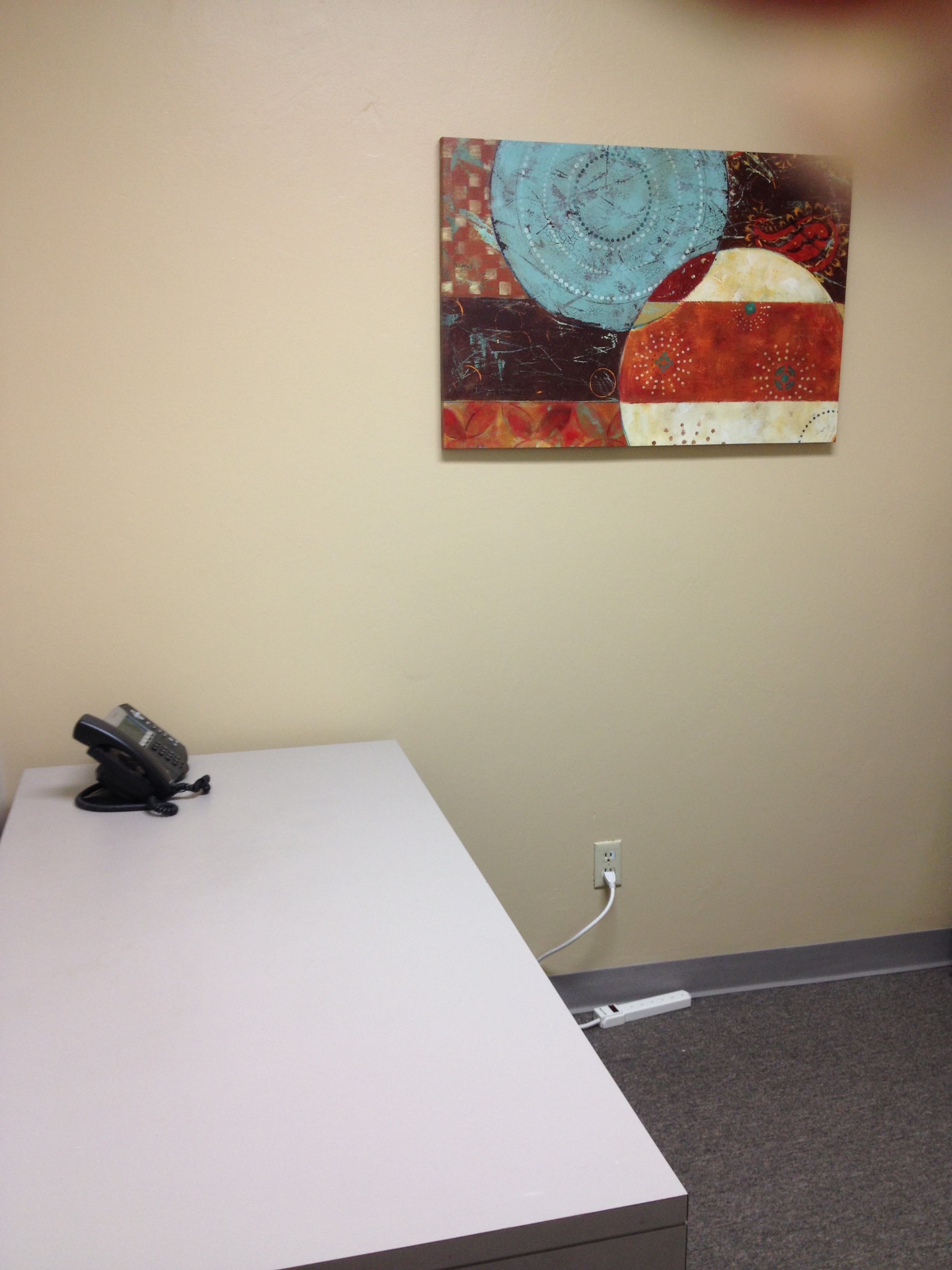 Large Desks, 24/7 access