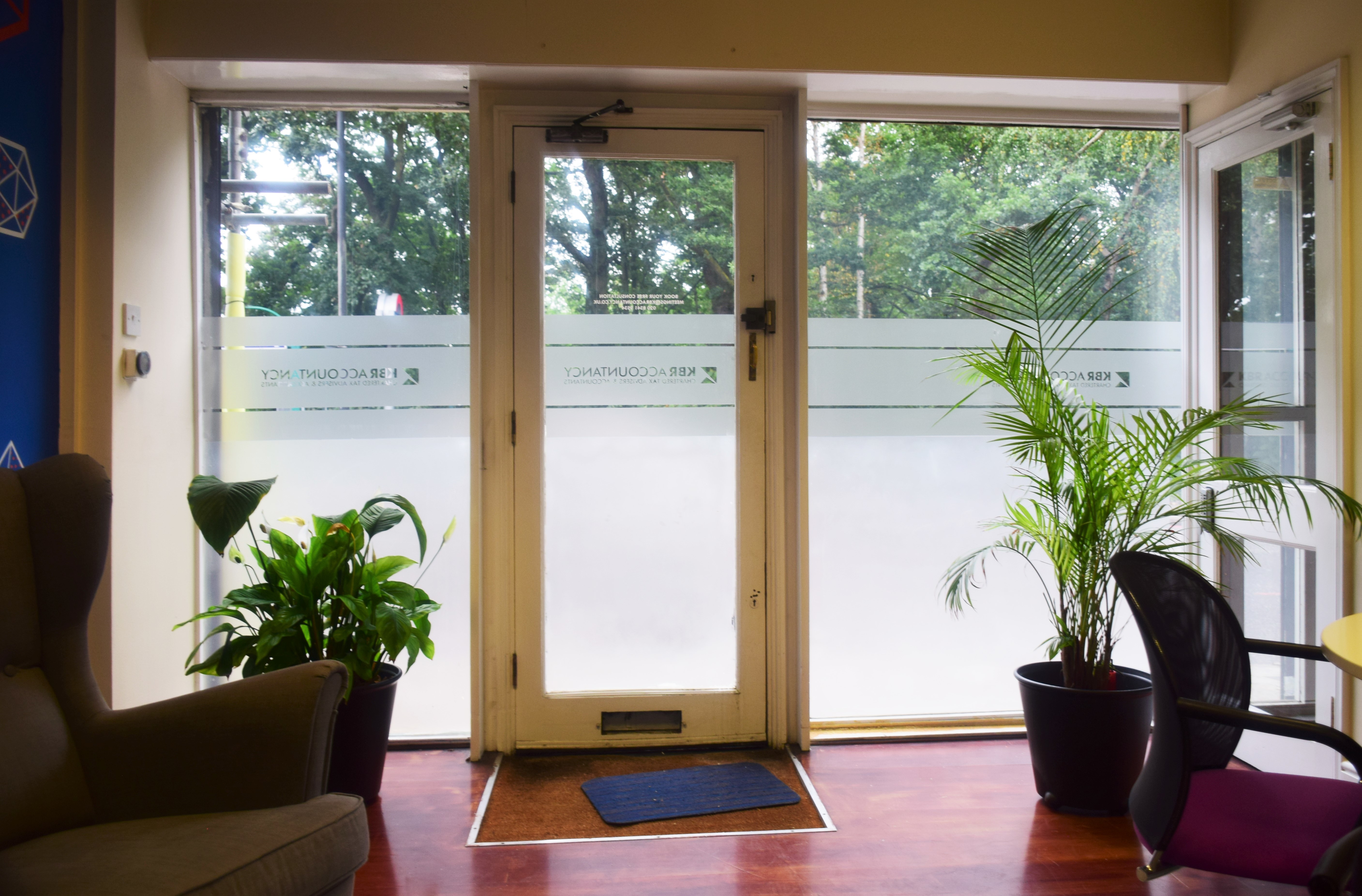 Desk for rent in lovely relaxed office - sharing with only 2 other people