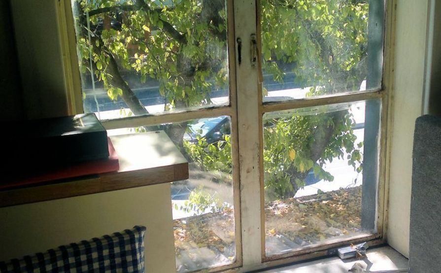 Loft area permanent and casual desks Loft area permanent and casual desks