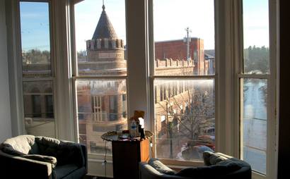 Shared desks Shared desks