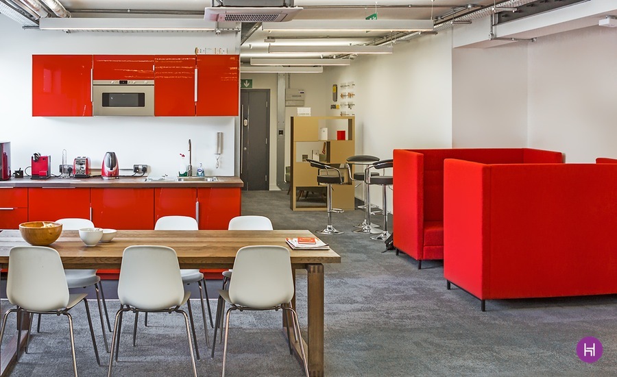 From 1 to 6 desks sharing with Pocket App close to Chancery Lane and Farringdon tube. That offers an all inclusive rate - no nasty extras like all the rest - from £350 From 1 to 6 desks sharing with Pocket App close to Chancery Lane and Farringdon tube. That offers an all inclusive rate - no nasty extras like all the rest - from £350
