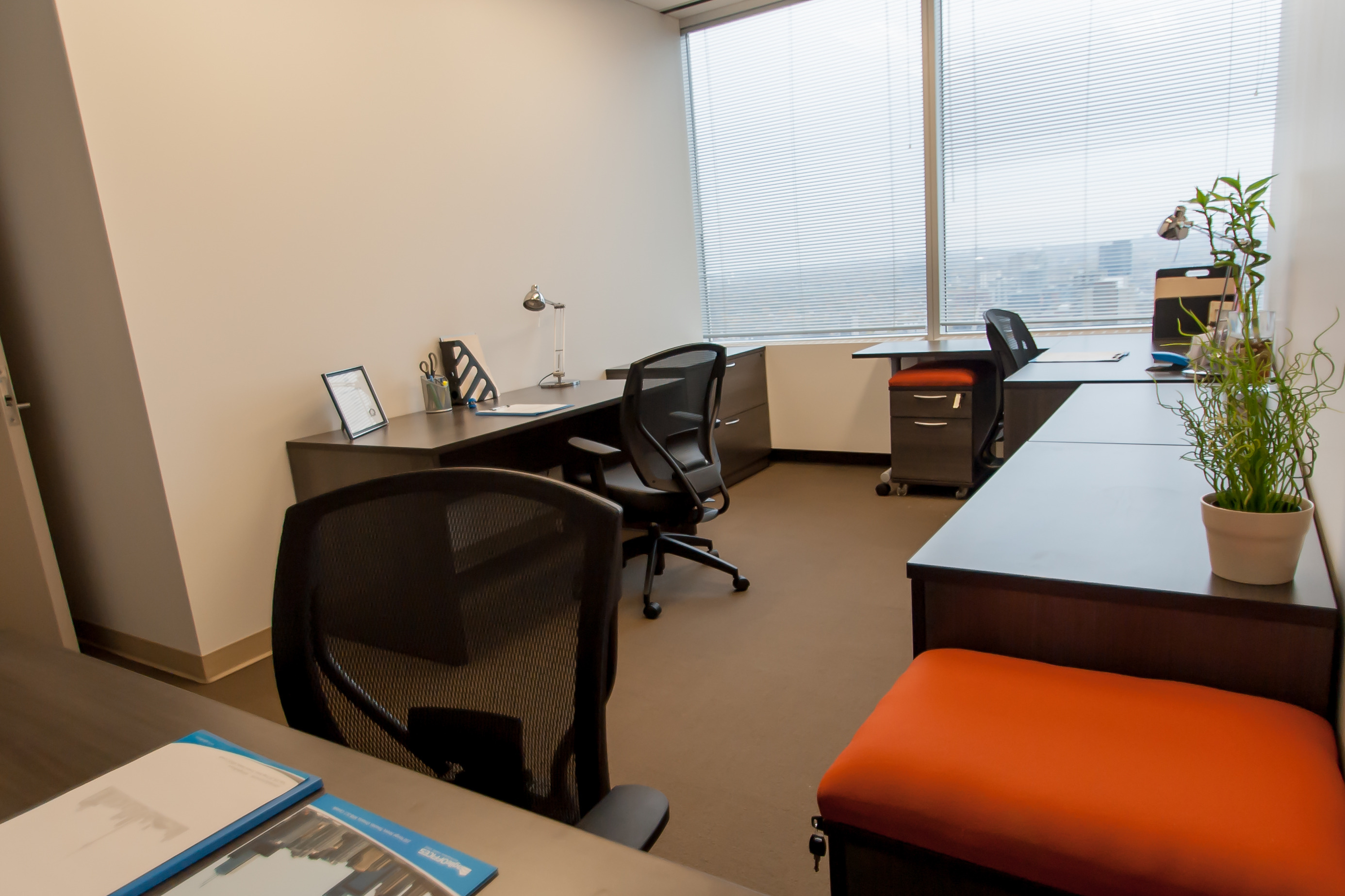 3 Person Interior Office 3 Person Interior Office