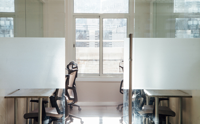 Sunny Front Private Team Office