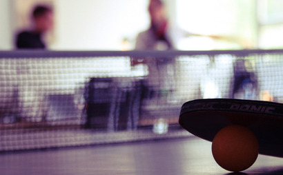 4 desks available 4 desks available