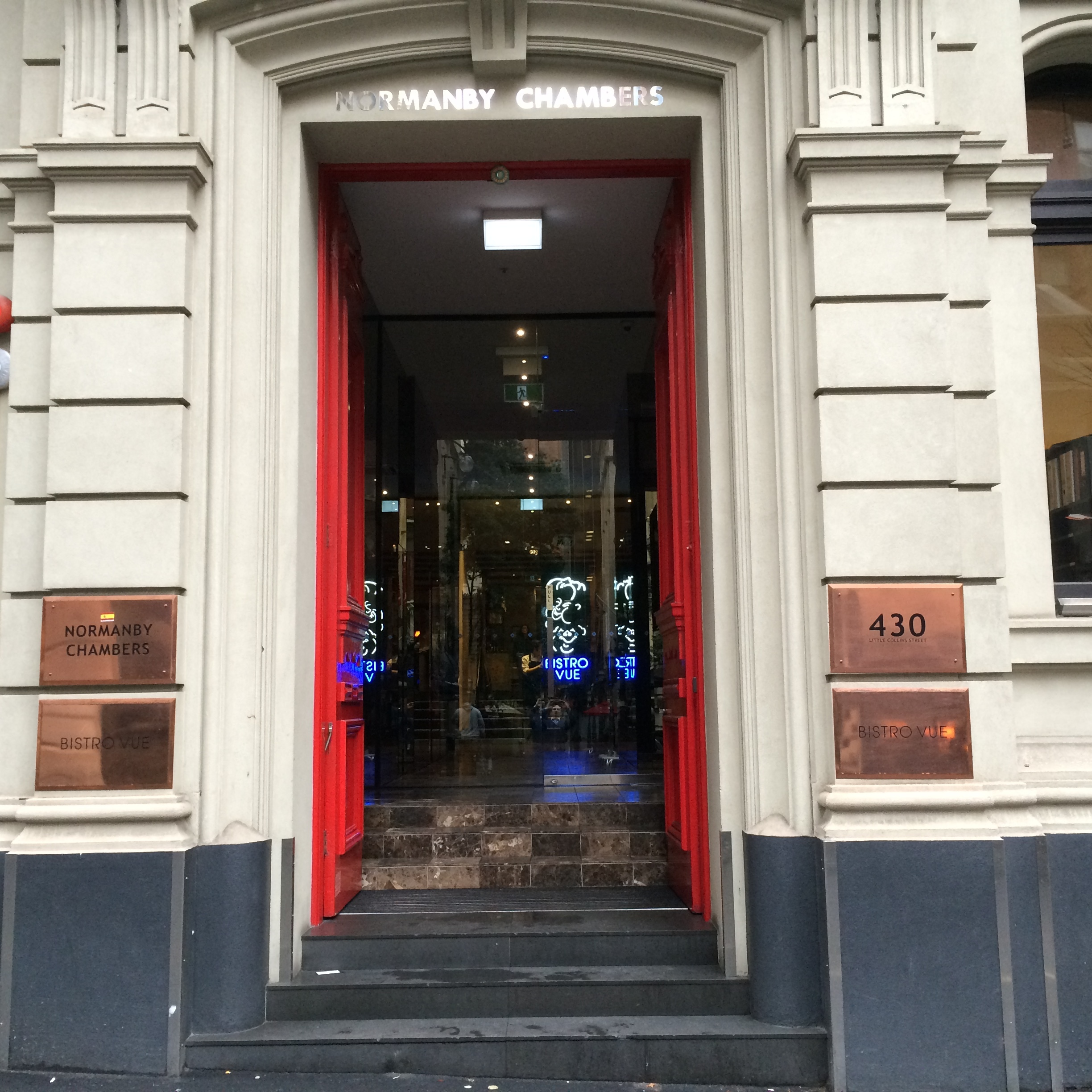 Desk in Melbourne's iconic Normanby Chambers Desk in Melbourne's iconic Normanby Chambers