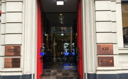 Desk in Melbourne's iconic Normanby Chambers Desk in Melbourne's iconic Normanby Chambers