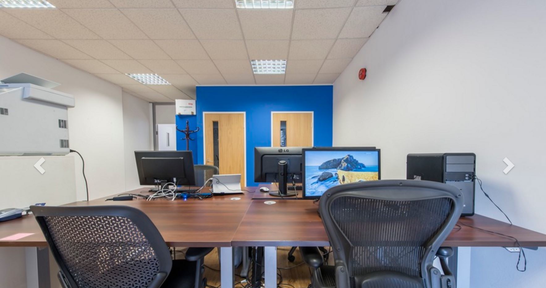 Old Street FinTech Desk Lease