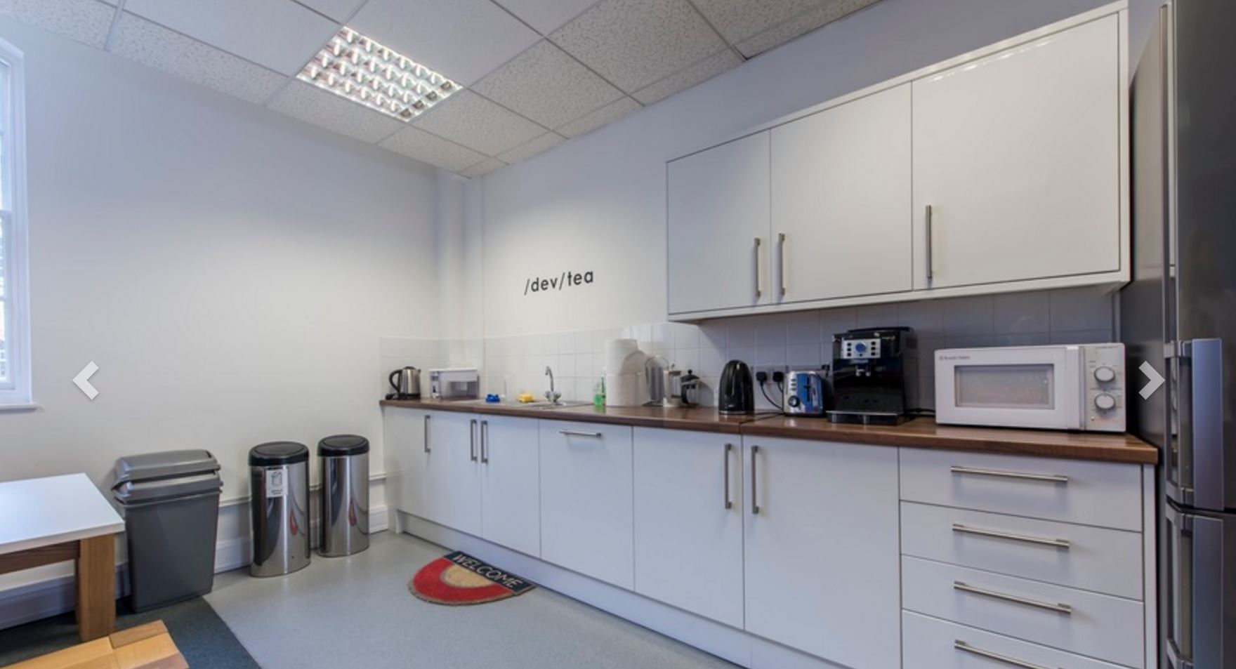 Old Street FinTech Desk Lease