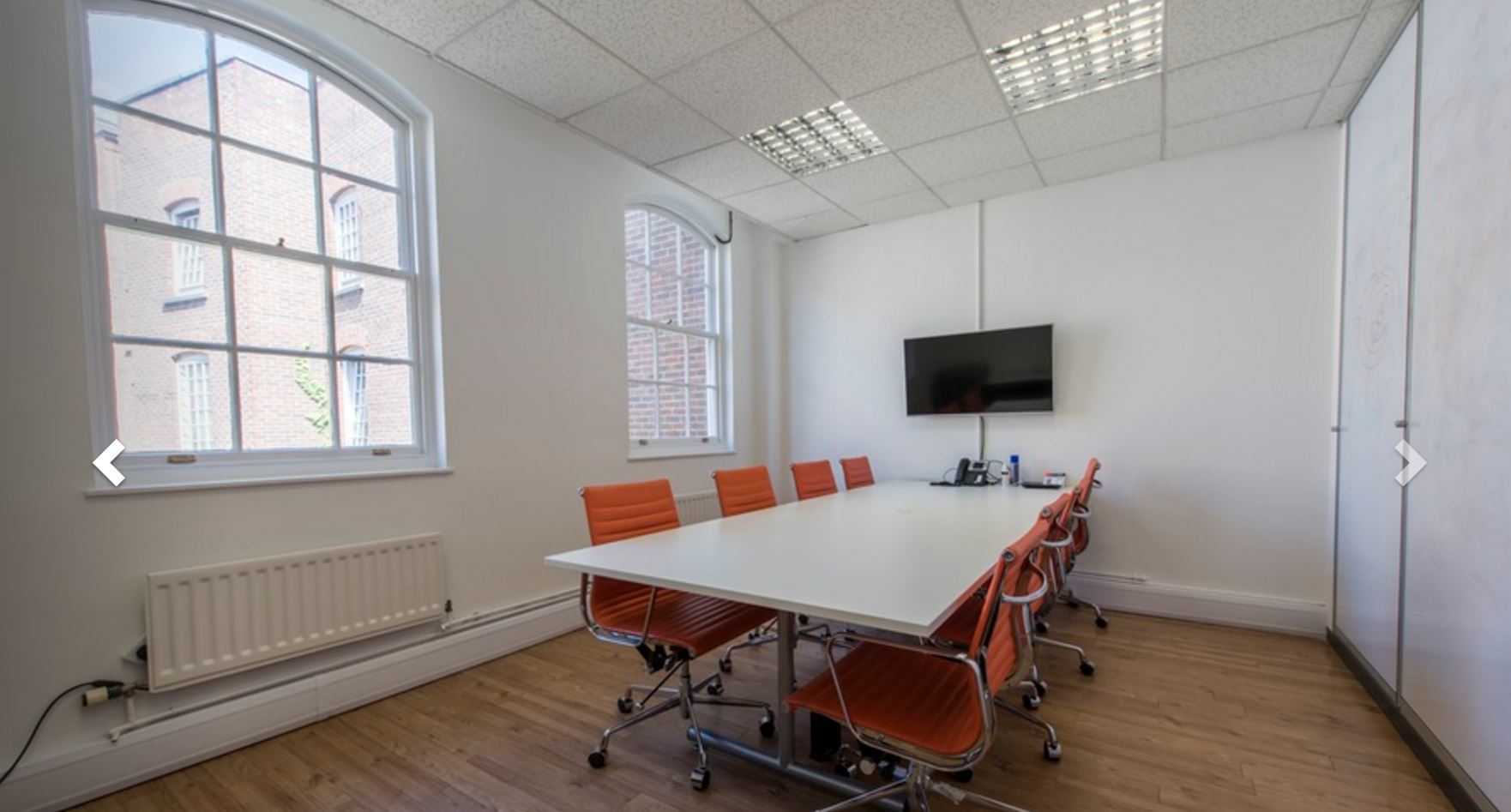 Old Street FinTech Desk Lease