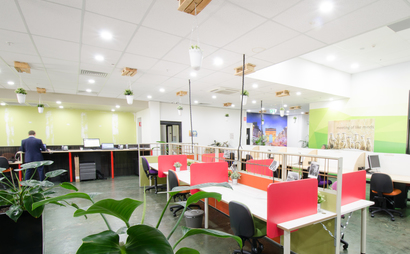 Open Plan Coworking Desks Open Plan Coworking Desks