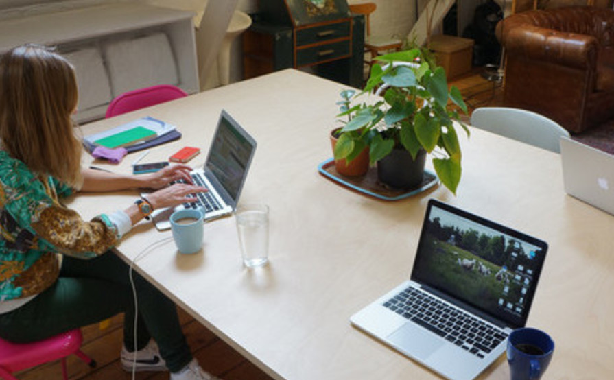 Hot Desk Coworking Hot Desk Coworking