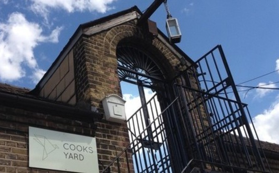 Hot Desk Coworking Hot Desk Coworking