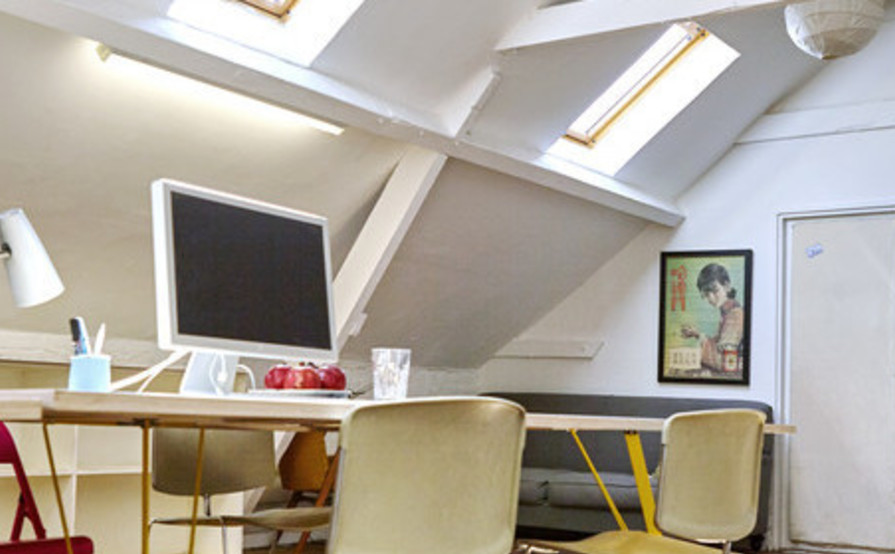 Hot Desk Coworking Hot Desk Coworking