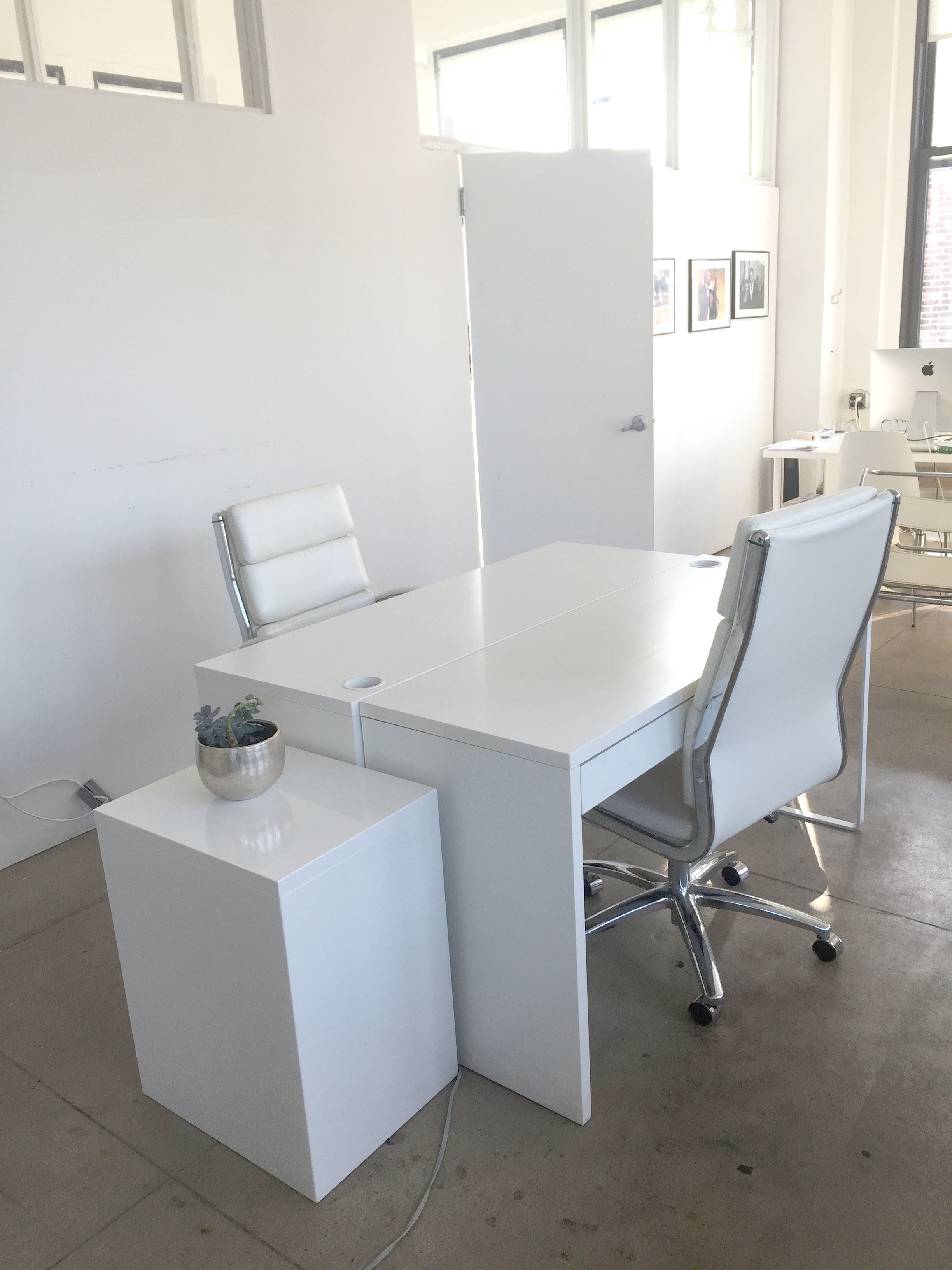 Sunny Penthouse Office Sunny Penthouse Office