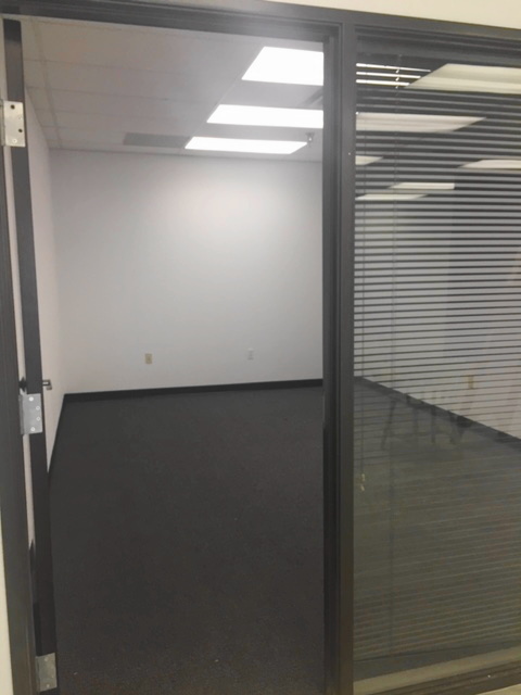 Large Las Colinas Corner Window Office