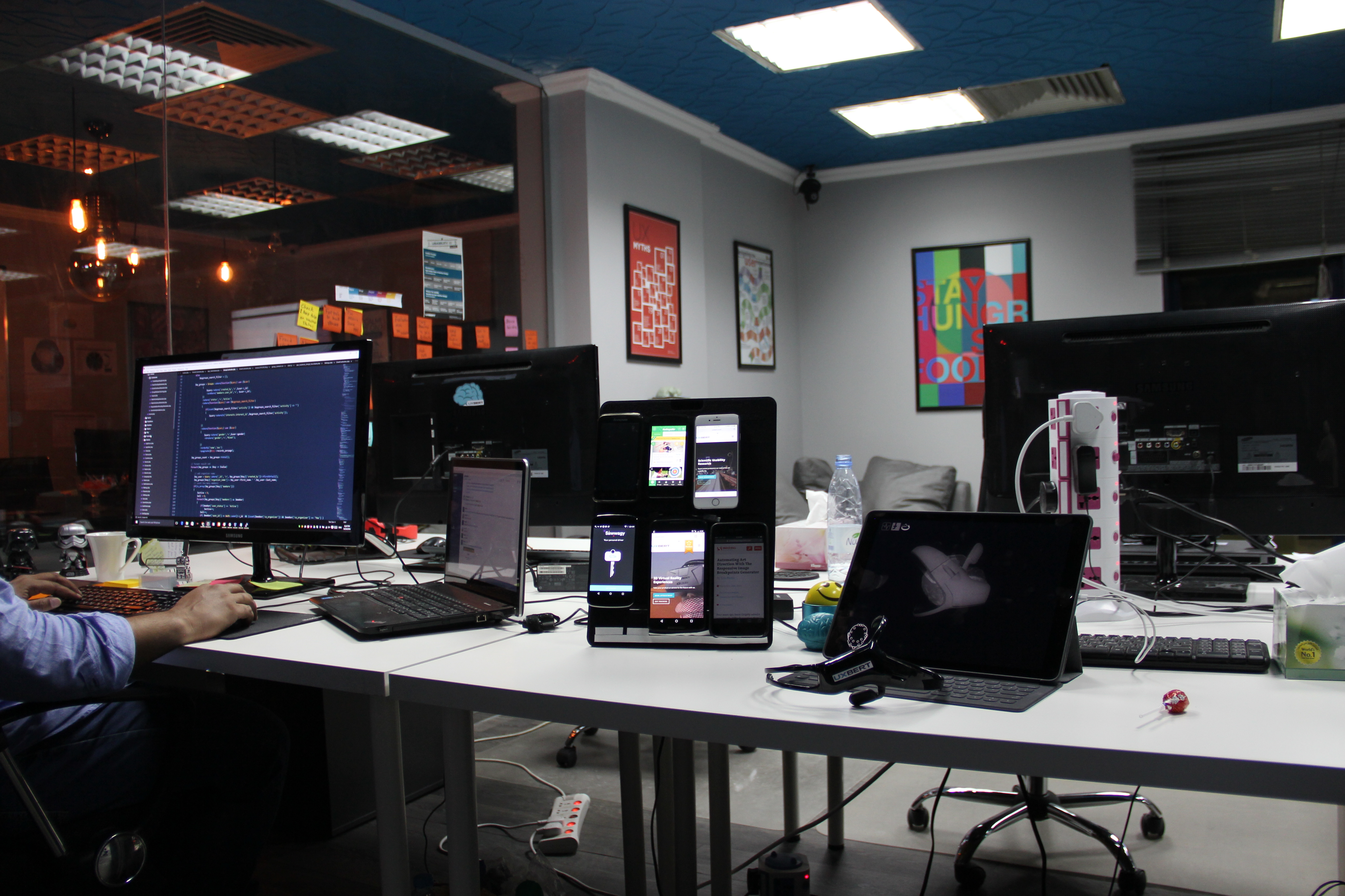 Modern Desks in Design Lab