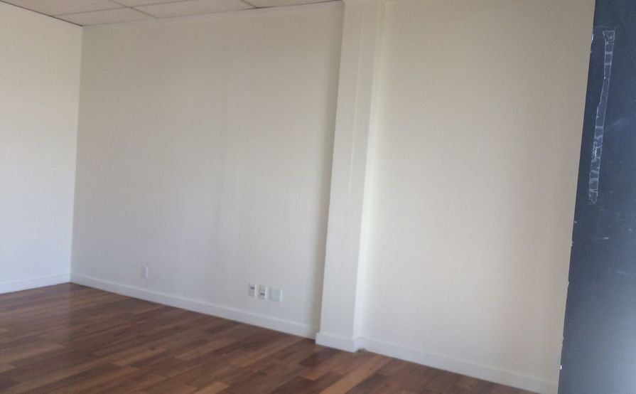 Spacious, open plan office suite in great location available for lease in Santa Monica.  Spacious, open plan office suite in great location available for lease in Santa Monica.