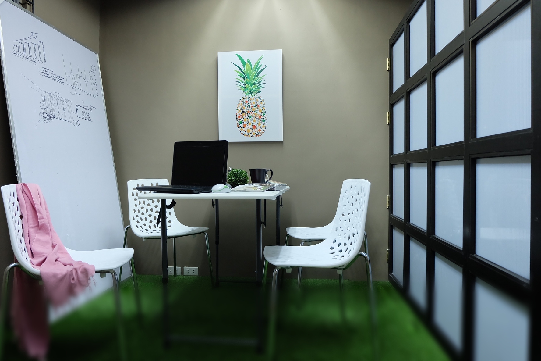 Meeting Room 2-6 pax Meeting Room 2-6 pax